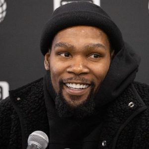"The Knicks are the biggest team in the... I thought the Nets were irrelevant": Kevin Durant mocks a Knicks reporter post getting the W over the Heat