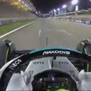 "Just look at how much his head is moving in the car"– Watch Lewis Hamilton struggling with porpoising during Bahrain GP FP2