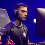 OpTic FNS Valorant settings: Gear, Mouse Sensitivity, Crosshair, Key binds, Graphics, Video Settings.