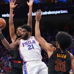 "Joel Embiid is a nightmare for Jarrett Allen and Evan Mobley": Sixers big man dominates All-Star and ROTY level centers of the Cavaliers and NBA Twitter is thrilled