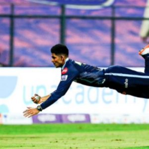 "Shubman Gill catch reminds me of the one Kapil Dev took in 1983 final": Twitterati compares Shubman Gill catch vs Lucknow Super Giants in IPL 2022 to Kapil Dev's