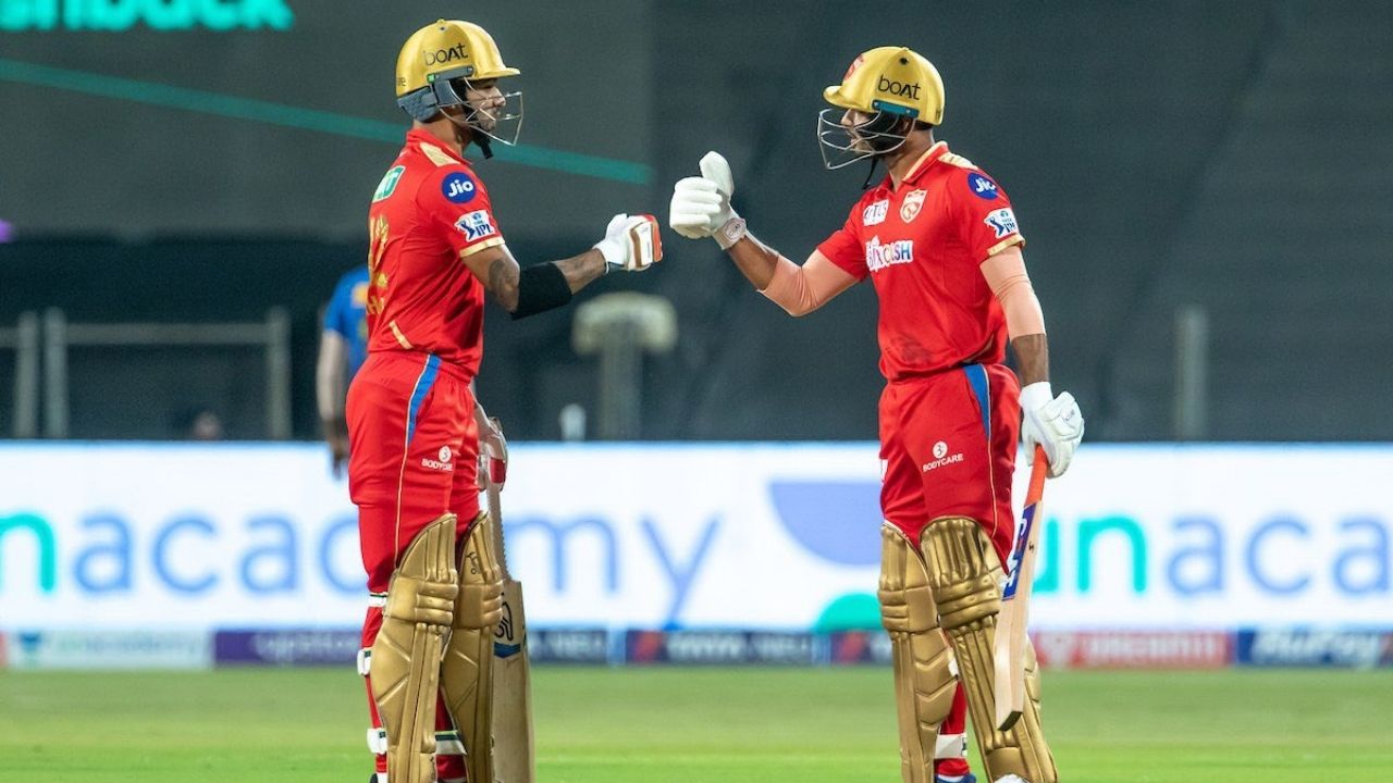 Why is Mayank Agarwal not playing today's IPL 2022 match between Punjab Kings and Sunrisers Hyderabad?