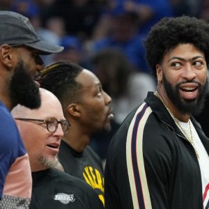 "NO! Anthony Davis and LeBron James cannot lead the Lakers to a title!": Skip Bayless and Shannon Sharpe do not agree with the Brow on his assumption that the duo can run it back