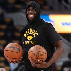 "Shut up!!!": Draymond Green just had two words for a Tweeter who told him to 'Focus on Warriors series' rather than enjoying Celtics game
