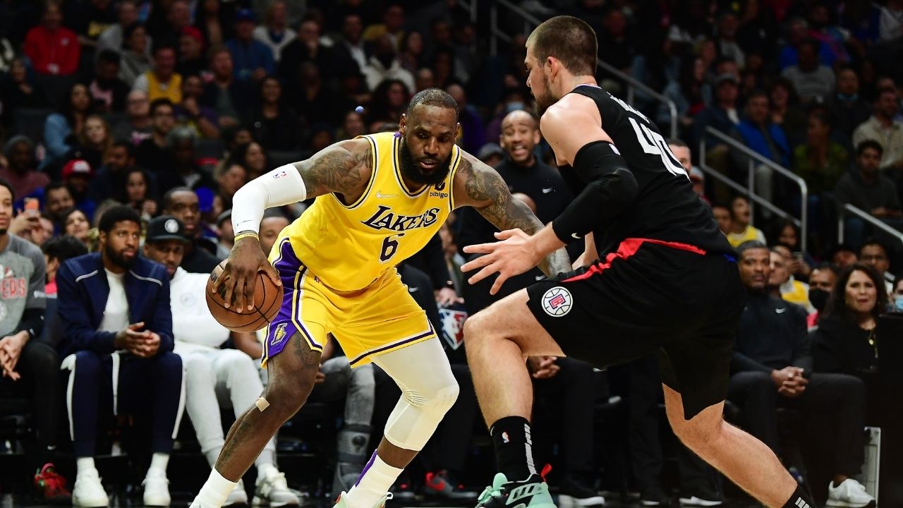 "Simply the BEST coach in the game! ARGUE with your kids not LeBron James.": Ty Lue receives heaps of praise from LBJ