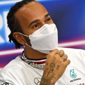 "Ear piercings and a nose piercing” - F1 pundit Ted Kravitz convinced no-jewellery rule is aimed at Lewis Hamilton