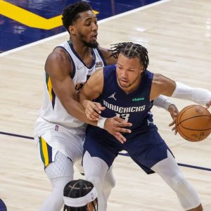 "Not Stephen Curry, not Luka Doncic, but JALEN freakin BRUNSON is the top scorer?": NBA Twitter is awe struck by the sudden rise of Mavericks point guard against Utah Jazz