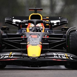 "Mate, please do not talk in the breaking" - Max Verstappen shuts up his race engineer as he overtakes Charles Leclerc in the final lap