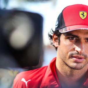 "Ferrari leaning more towards a one-year term"- Carlos Sainz and Ferrari are unable to agree on a contract extension that would suit both parties
