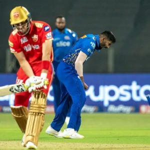 "Treat to watch": R Vinay Kumar delighted as Jasprit Bumrah bowls pinpoint yorker to dismiss Liam Livingstone cheaply