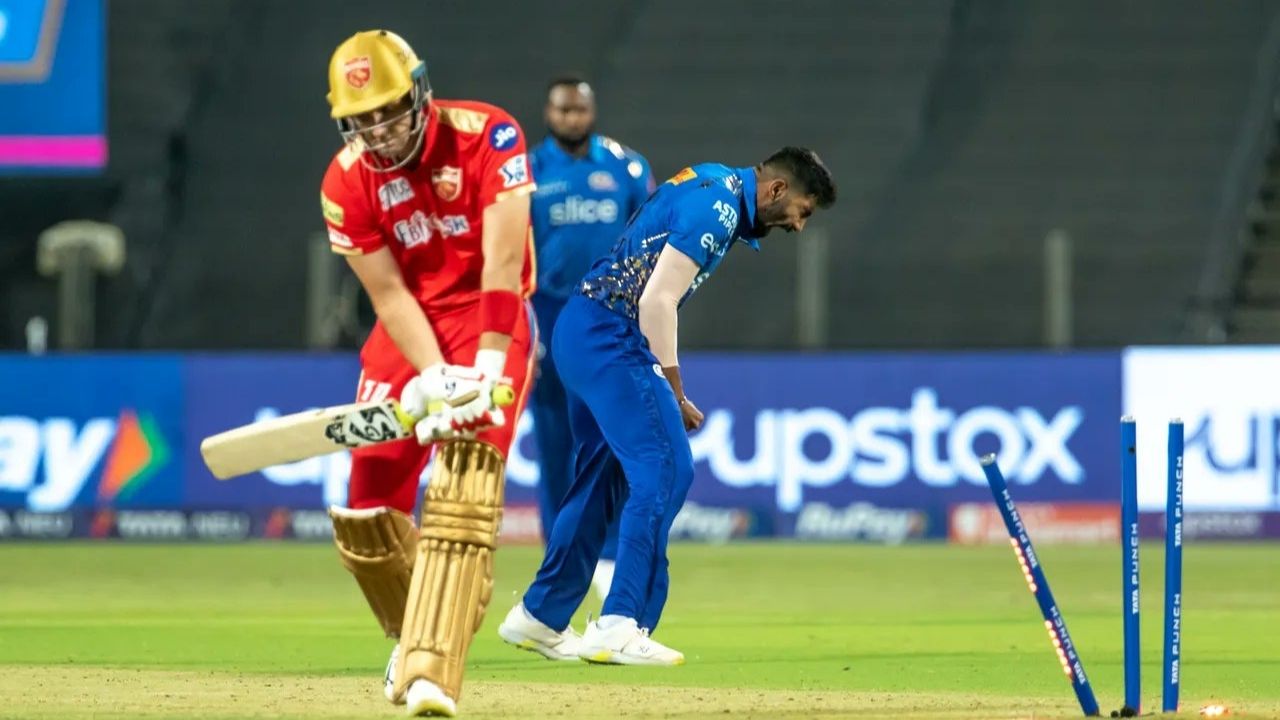 "Treat to watch": R Vinay Kumar delighted as Jasprit Bumrah bowls pinpoint yorker to dismiss Liam Livingstone cheaply