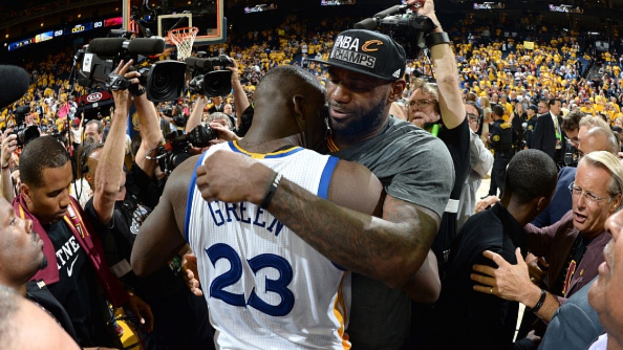 "Draymond Green was the only one who shook LeBron James' hand after the 2016 Finals loss!": NBA Twitter praises the Warriors' star for his sportsman behaviour after blowing a 3-1 lead
