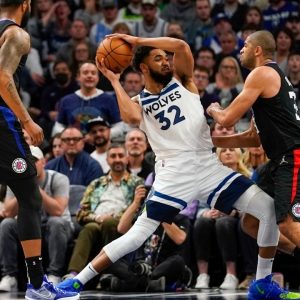 "It doesn't irritate me at all went home very happy": Karl-Anthony Towns on the Clippers' defense after being fouled out during the game
