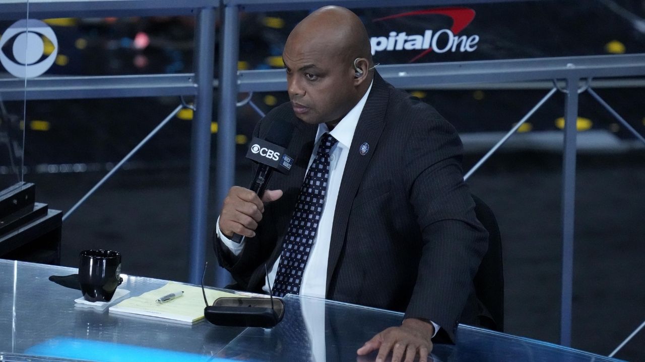 “Charles Barkley really paid $1000 to cut a man’s bun off”: NBAonTNT crew hilariously chop off an employee’s man-bun off despite Shaq warning against it