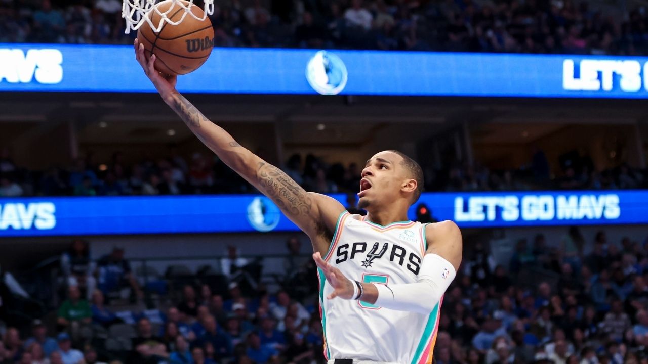 "Michael Jordan and Dejounte Murray, that's it, that's the list!": The Spurs player becomes the second player after the Bulls legend to put up insane numbers