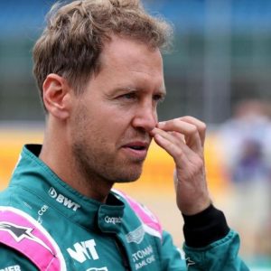 "He will start a little bit on the back foot"- Niko Hulkenberg predicts a slow start to the 2022 season for Sebastian Vettel