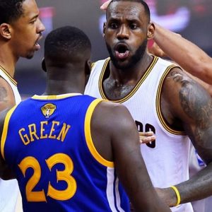 "Draymond Green had a moral obligation to punch LeBron James' b*lls!": When Charles Barkley justified Warriors star's behavior after he was stepped over by the King