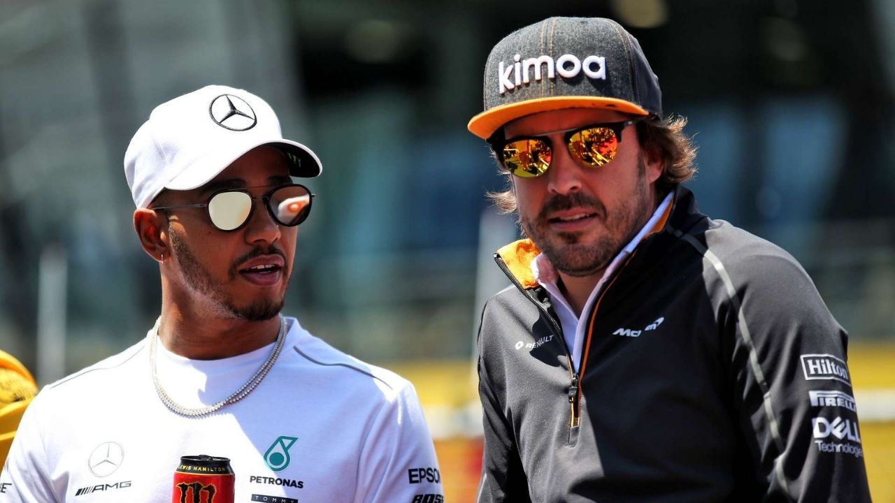 "Lewis is driving super well and he's P13" - Fernando Alonso praised Lewis Hamilton for his performance in an undrivable W13