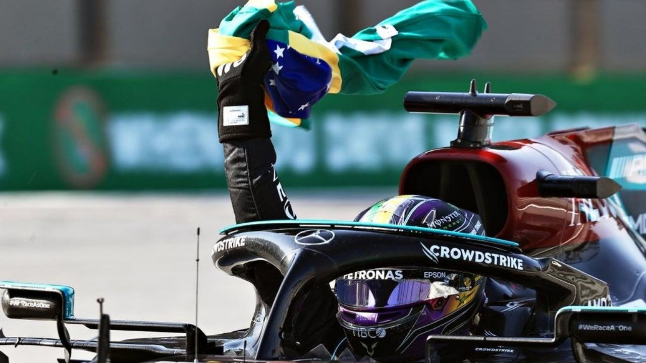 "Lewis and Senna are the two best I have seen" - Former F1 driver praises Lewis Hamilton and explains why his driving style is a mixture of Senna and Prost