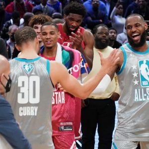 "Apart from Bronny, Stephen Curry is the one guy I wanna play with!": LeBron James names the Warriors' superstar as the one current player he'd want to team up with