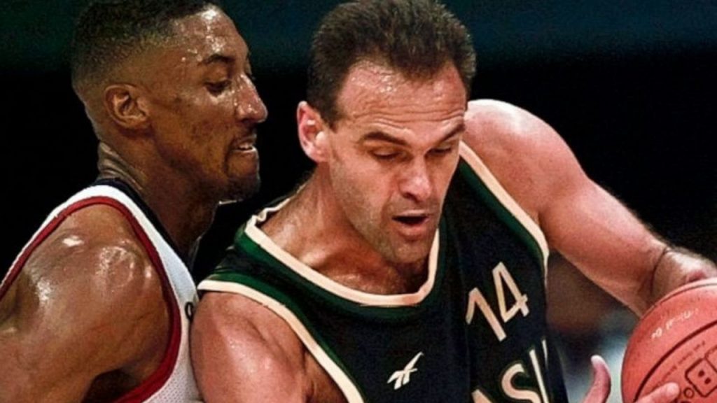 "Oscar Schmidt, the man who made the Naismith Hall of Fame without playing an NBA game": The Holy Hand was a Brazilian legend, and also a role model for Kobe Bryant