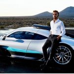 "Over $250,000 for his own personalized plate"- Lewis Hamilton paid a mammoth amount to a property tycoon for his own fancy number plate