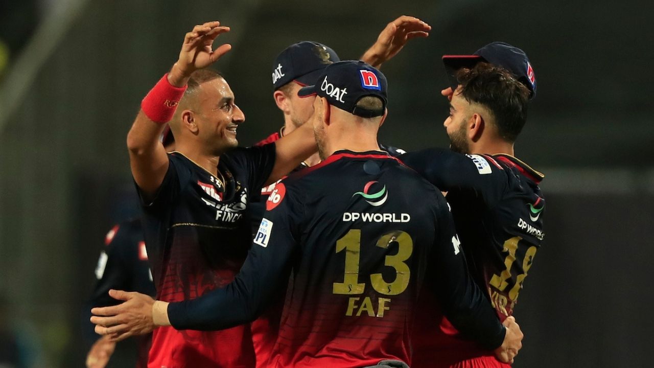 Harshal Patel wickets in IPL 2022: How many wickets in best Harshal Patel IPL season?