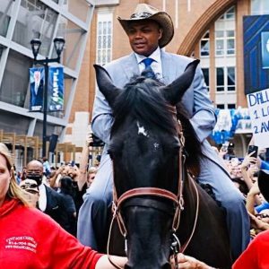 "Charles Barkley cannot ride a horse, I don’t believe it, an elephant? Maybe": Shaquille O'Neal and NBA Twitter went in denial watching Chuck ride a horse in Dallas