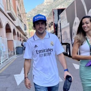 "It must be a blessing to be a Real Madrid fan"- Fernando Alonso arrives to the Monaco GP paddock sporting the jersey of the 2022 UEFA Champions League winners