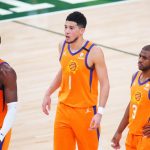 "Kareem handed over reins to Magic, it's time for Devin Booker and Deandre Ayton to take over": Charles Barkley says the Suns stars must take more responsibilities off 37-yr-old Chris Paul