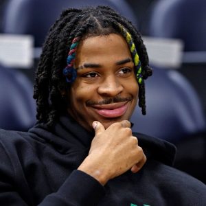 "Ja Morant is a city girl during the offseason!": NBA Twitter reacts to Grizzlies' star live streaming his chill weekend on an Instagram Live