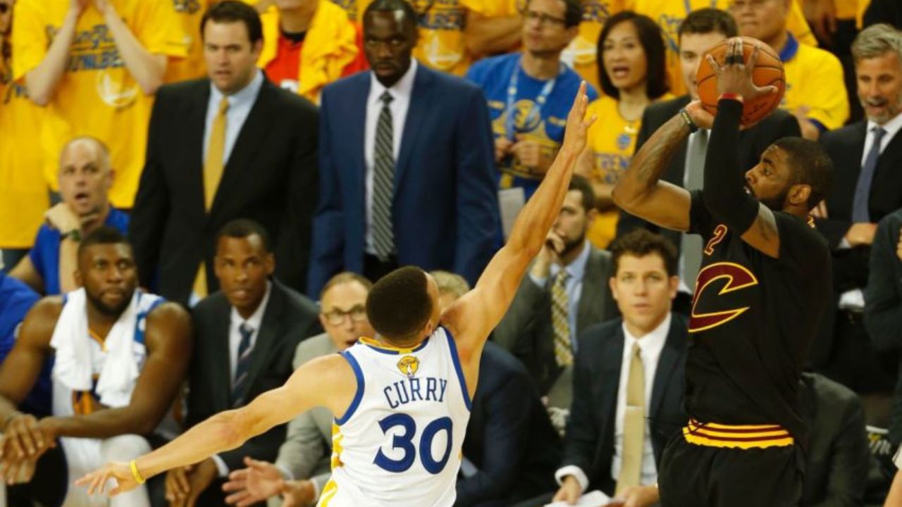 "Kyrie Irving won the 2016 Finals and was angry": NBA Insider Brian Windhorst reveals former Cavs player facetiming Kobe Bryant during the monumental moment