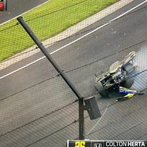 "That was a big one damn"– F1 & IndyCar Twitter relieved as F1 aspirant Colton Herta survives major crash during Indy500