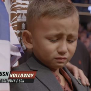 When NBA legend Shaquille O'Neal consoled Max Holloway's wailing son