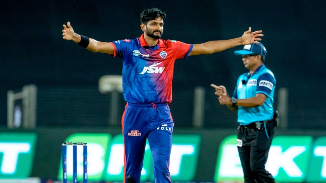 Why Prithvi Shaw not playing today: Why is Khaleel Ahmed not playing today's IPL 2022 match between Rajasthan Royals and Delhi Capitals?