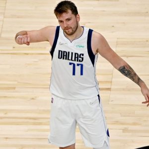 Luka Doncic puts up 30 and saves blushes while tying Kobe and KD for the second-most 30-point game before turning 24. The Dallas Mavericks superstar was on form tonight. He put up a near triple-double to lead them past the line and avoid a sweep. His stat line of 30-14-9 along with 2 steals and 2 blocks were nothing short of 'Luka Magic'. The Dallas crowd got to see their home hero put up a fight. He also ensured that the Mavericks did not give up their well-earned lead. They almost did though. The Mavs were up by as much as 29 and in the last 3 minutes, it was down to 8. Luka came in and scored or assisted the last 9 points to give the home fans something to cheer about. Also read: “Even if Luka gets swept, it will absolutely have NO impact on his stock!” : Shannon Sharpe backs Luka Doncic as the Mavericks star faces elimination versus the Warriors Luka Doncic tonight: 30 PTS 14 REB 9 AST 2 STL 2 BLK He scored or assisted on all 9 Mavs points after the lead got cut to single digits. pic.twitter.com/iF9f9XHuLe — StatMuse (@statmuse) May 25, 2022 Luka Doncic joins elite company, only trails LeBron James in no. of 30-point games before turning 24 As usual, Luka made history tonight. He recorded his 17th 30-point game of the playoffs. This puts him on a level with Kobe Bryant and Kevin Durant with the second most 30-point playoff games before turning 24.  The only player with more is none other than LeBron James. The King has 21 such games and it looks like Luka will not be able to chase that one.  He can, however, make the second place his own if he puts up 30 in game 5. By the looks of things, he just might.  Most 30-point playoff games before turning 24: 21 — LeBron James 17 — Kobe Bryant 17 — Luka Doncic pic.twitter.com/6sncy8OMyc — StatMuse (@statmuse) May 25, 2022 Also read: “I don’t see the same type of dominance of LeBron James coming from Luka Doncic”: Iman Shumpert disregards the comparisons between the Mavs MVP and the Lakers’ superstar