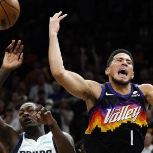 "Devin Booker, do you mean the 'Chris Paul special'?": NBA Twitter goes at Suns guard for his 'Luka Special' in blowout win against Mavs in Game 5