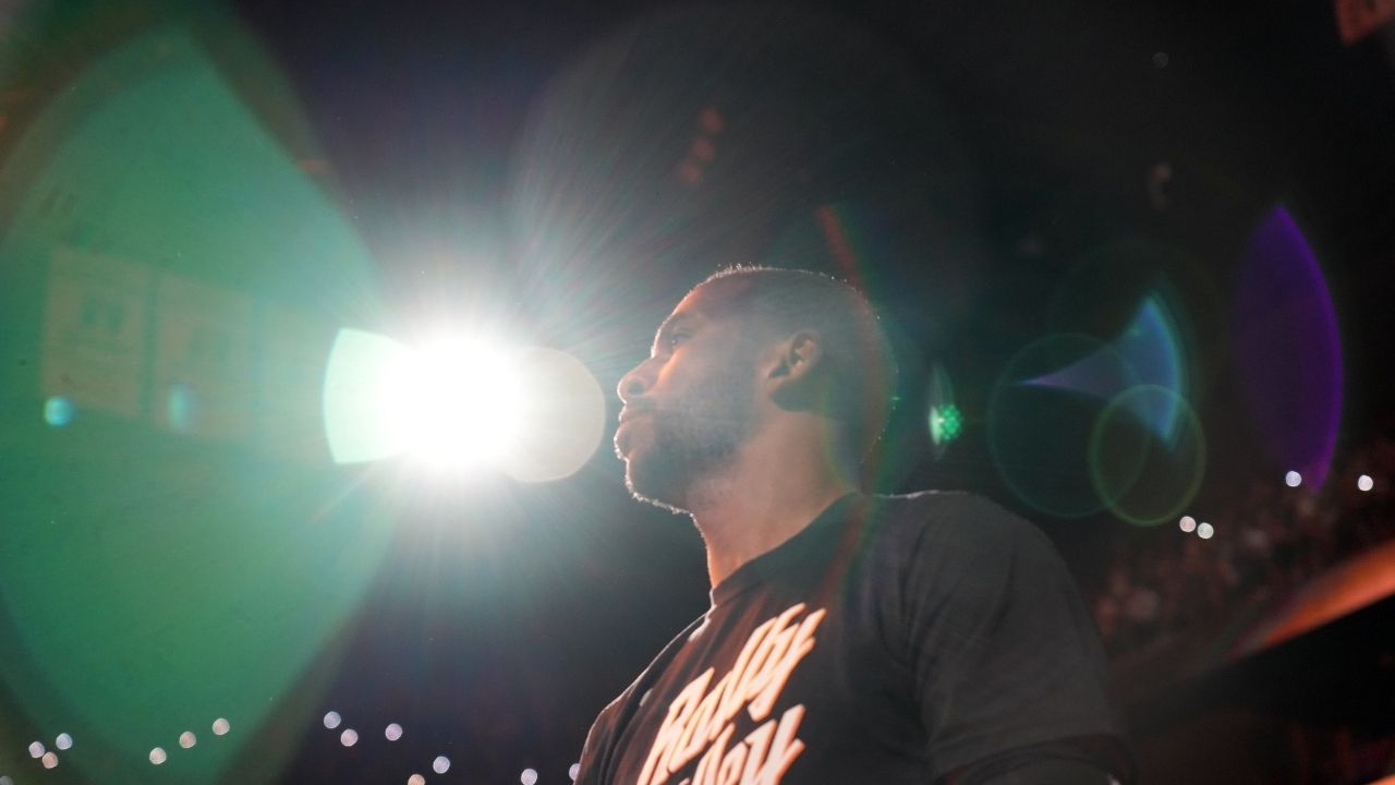 "Magic Johnson has 143, John Stockton 100, and now Chris Paul has 54": The Point God ties Steve Nash for 3rd-most 10-assist games in the playoffs as the Suns beat the Mavs in game 5