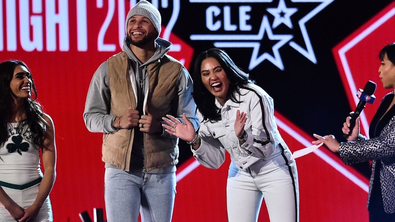 "Steph Curry tells Ayesha Curry he can't live without S~#!": The Warriors superstar shares his dotting love for his wife on HBO's show