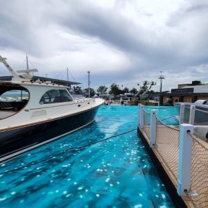 “MJ doesn’t sign shit for anyone”– Pierre Gasly luckily gets his Air Jordan signed by Michael Jordan; fans wonder are they for Yuki Tsunoda seeing shoe’s size