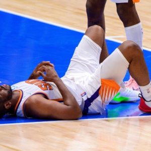 "Chris Paul has 31 Points, 17 TURNOVERS, and 15 FOULS in the last FOUR games!": NBA Twitter reacts as Suns' Point God seems to have fizzled out against Luka Doncic and co.