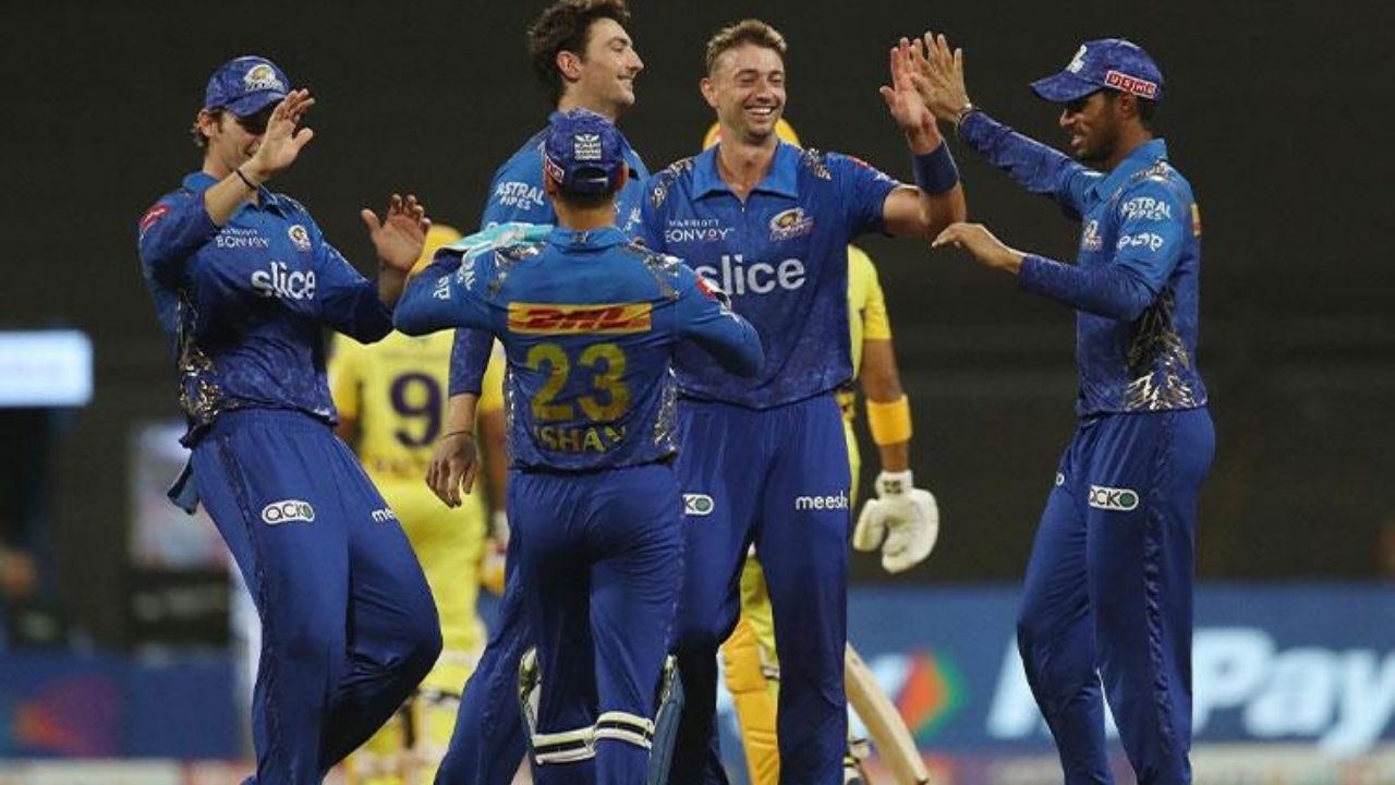 MI vs SRH Wankhede Stadium pitch report today match 2022: Wankhede pitch batting or bowling Mumbai vs Hyderabad match
