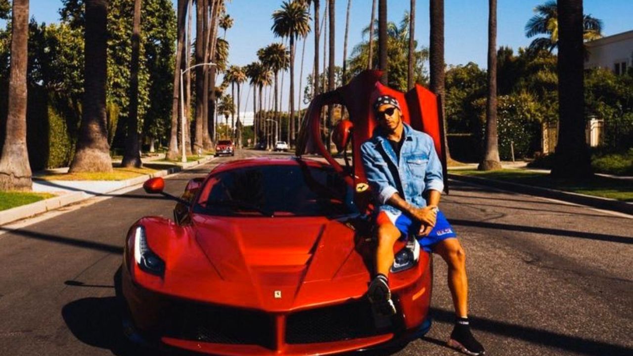 "Lewis Hamilton showing off his gorgeous $1.2 million Ferrari LaFerrari" - Mercedes star makes glorious entry at Kevin Hart's birthday party