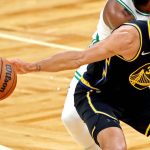 Kobe Bryant sat at 5th on the most 30-pt games in the NBA Finals, Steph Curry just joined him on that list. LeBron James applauds from home.