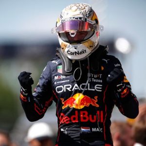 "Max Verstappen is not like Lewis Hamilton" - Former world champion hails Red Bull driver's talent and driving style