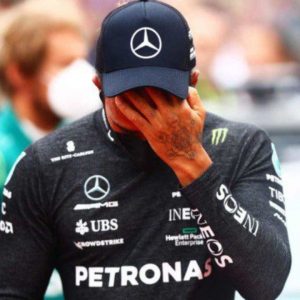 "Lewis Hamilton is having more headaches" - Mercedes driver reveals he has been taking painkillers to deal with porpoising's effects