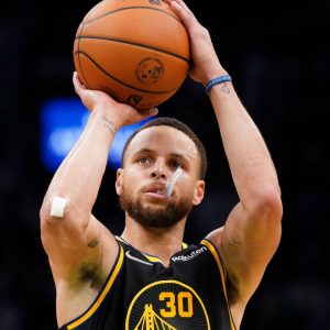 “I did not tell you to shoot that horrible shot, stop tagging me!”: Steph Curry was hilariously enraged with kids pulling up from 30-feet and blaming it on him