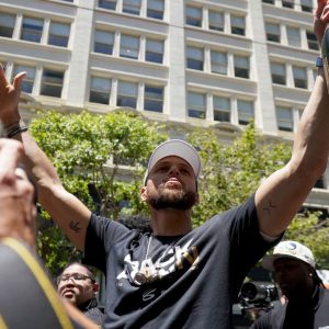 Stephen Curry reveals that the Minnesota Timberwolves passed on him because the cold weather would be tough for him to acclimatize to.