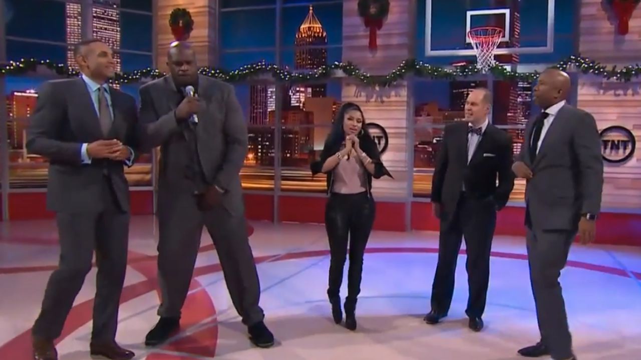 "Oh Nicki Minaj, will you marry me?": When Shaquille O'Neal got hilariously shot down by Harajuku Barbie on sets of Inside the NBA
