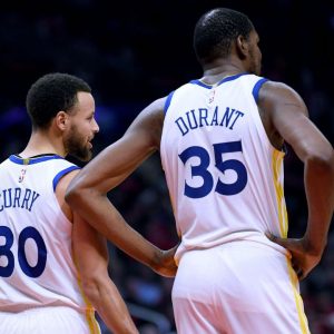 "Kevin Durant and Stephen Curry were better than Kobe Bryant and Shaquille O'Neal!": NBA fan makes BRAVE claim amid rumors of Nets star's potential future